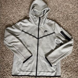Nike tech jacket | gray color